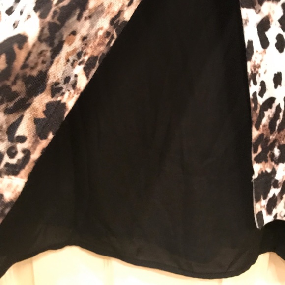 Chico’s Zenergy print top - Picture 5 of 7